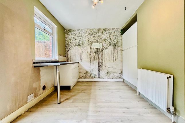 20, Blue Hill Crescent, Leeds photo 4
