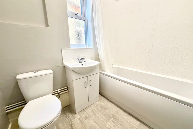 26,Flat 3, Adrian Square, Westgate-on-sea photo 5