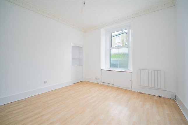 Flat B, 11, Dudhope Street, Dundee photo 2