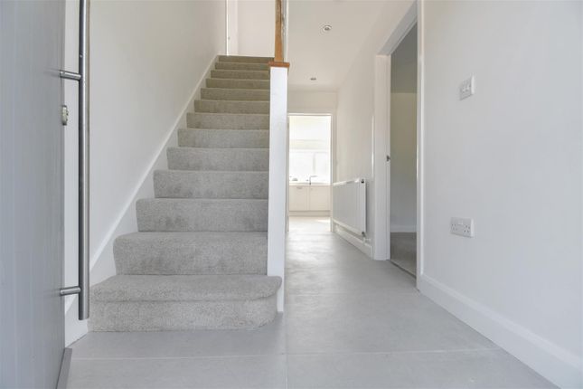 77, Gainsborough Road, Gainsborough photo 3