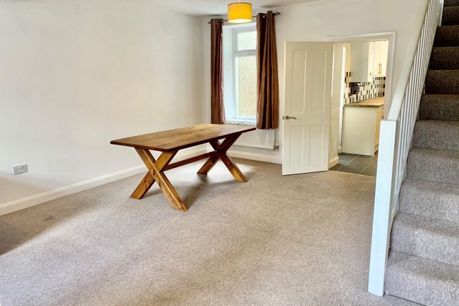 24, PONTYPRIDD photo 4