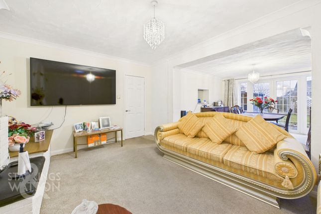 1 Homefield Avenue, Great Yarmouth photo 2