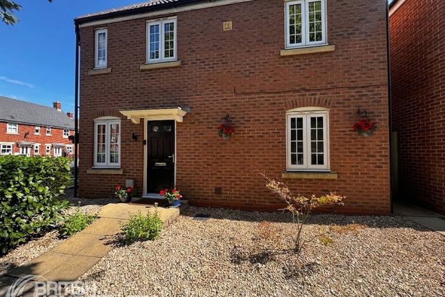 14, Woodvale Kingsway, Gloucester photo 2