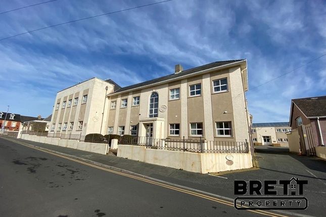 14 Elizabeth Venmore Court,, Yorke Street, Milford Haven photo 5
