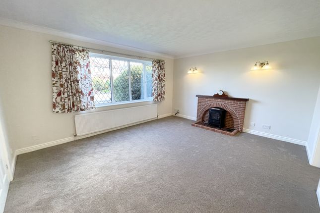 10, Thornbank, Normoss photo 4