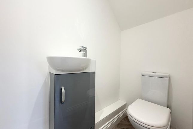 1, Armitage Square, West Yorkshire photo 5