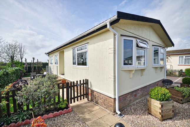 Mobile/park home for sale in Lighthouse Park, Newport, Gwent