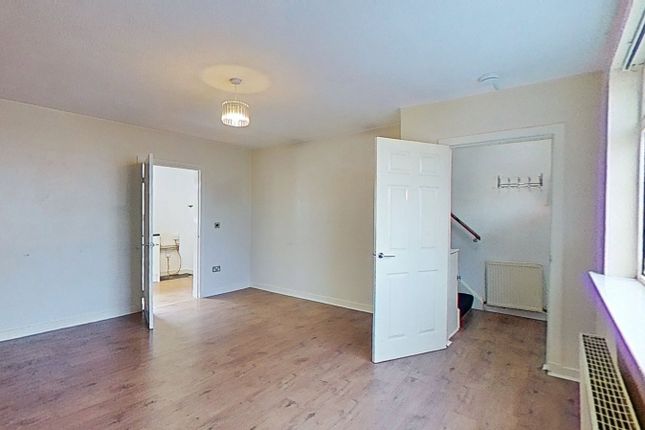 84, Baillie Drive, Glasgow photo 3