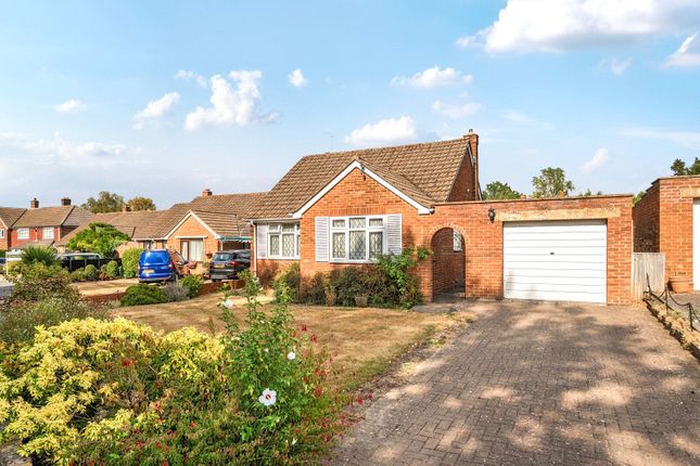 2-bed house on 8, Greenacres, Great Bookham, £595,000