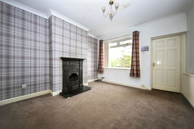 9 Grasscroft Road, Wigan photo 3