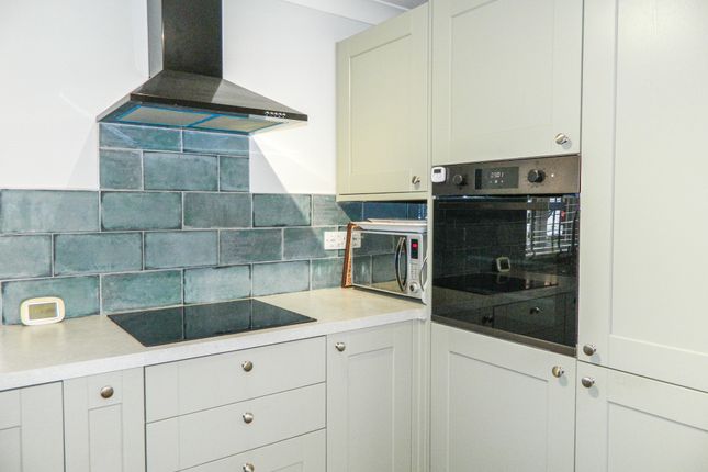 8 Pegasus Court Mill Street, Abergavenny photo 3