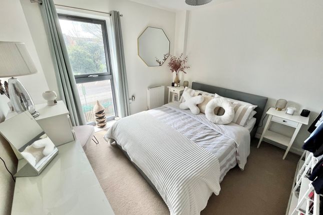 Flat for sale in London Road, Dunstable