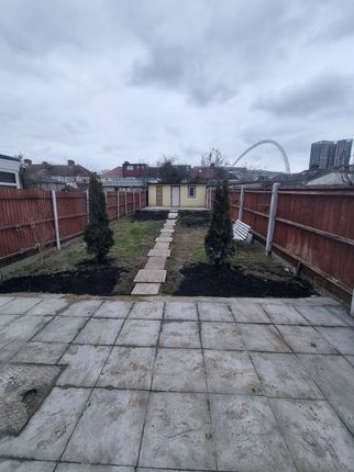 149, Wyld Way, Wembley photo 5