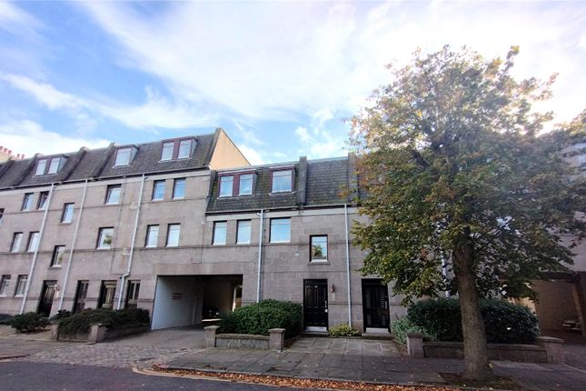 Thumbnail Flat to rent in 77B Whitehall Place, Aberdeen