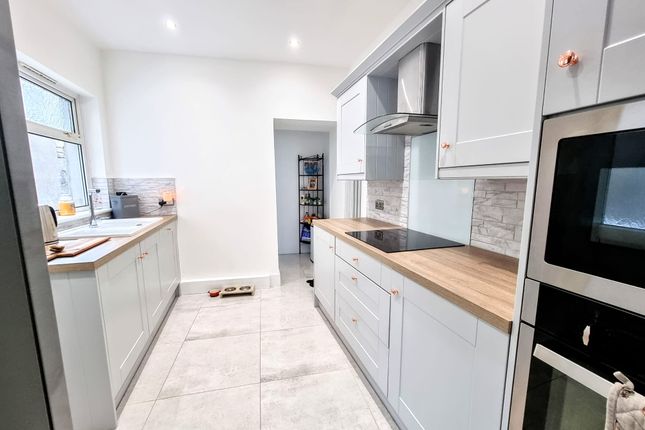 19, Elwyn Street, Porth photo 4