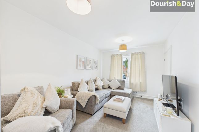 13 Clematis Drive, Stafford photo 2