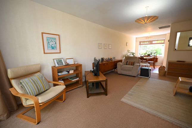 8, Oaklands Avenue, Birmingham photo 3