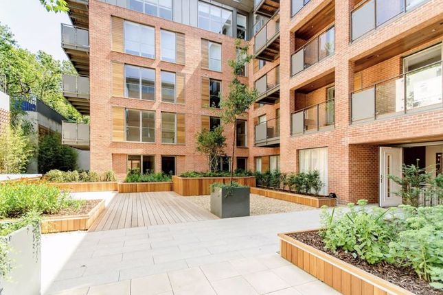 Thumbnail Flat to rent in Beaufort Court, Maygrove Road, West Hampstead
