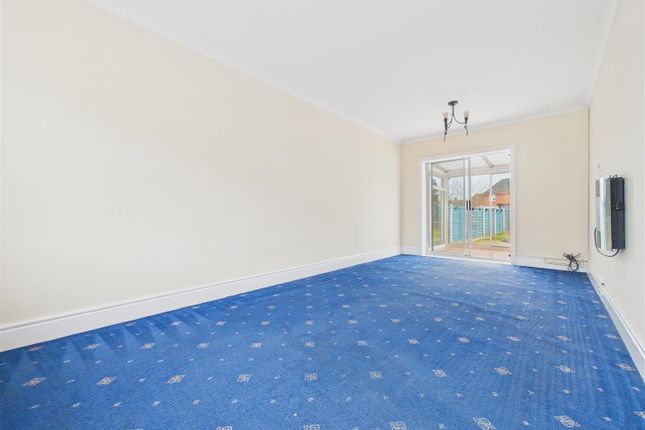 105, St. Michaels Road, Rugeley photo 2