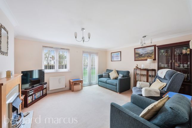 24, St. Annes Drive North, Redhill photo 2