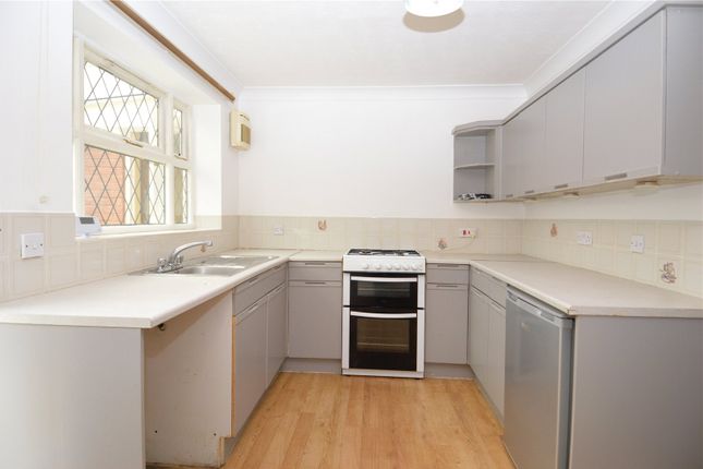 59, Heathlands Grove, Birmingham photo 4