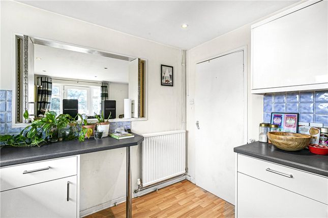 Flat to rent in West Hill, Putney