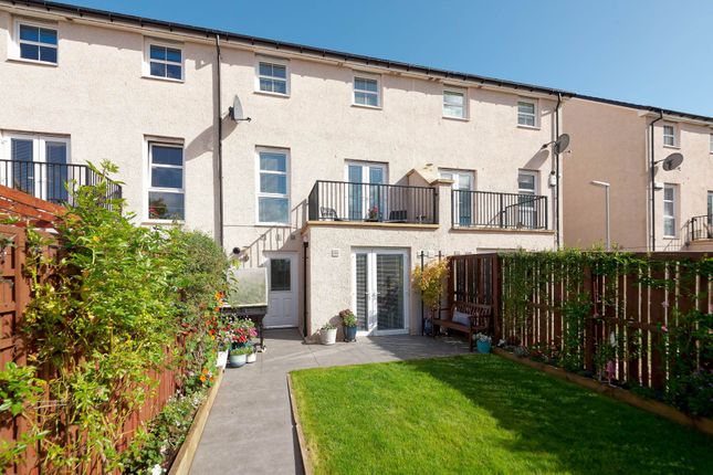 Thumbnail Town house for sale in Kenley Road, Renfrew