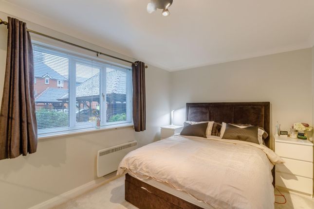 Flat to rent in St. Lawrence Quay, Salford