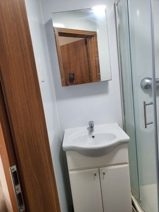 24, Chalvey Road East, SLOUGH photo 3