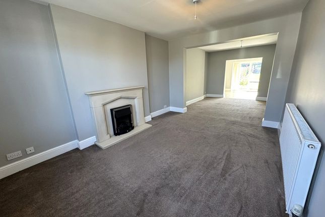 57 Hyde Road, Wolverhampton photo 4
