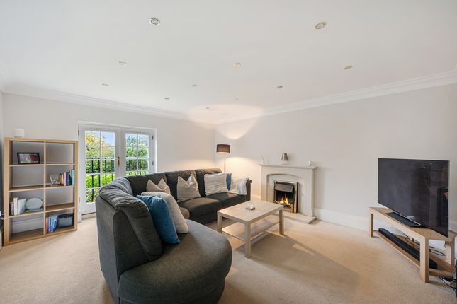 Flat 8, Castle Hill, Woodacre Lane, Leeds photo 4