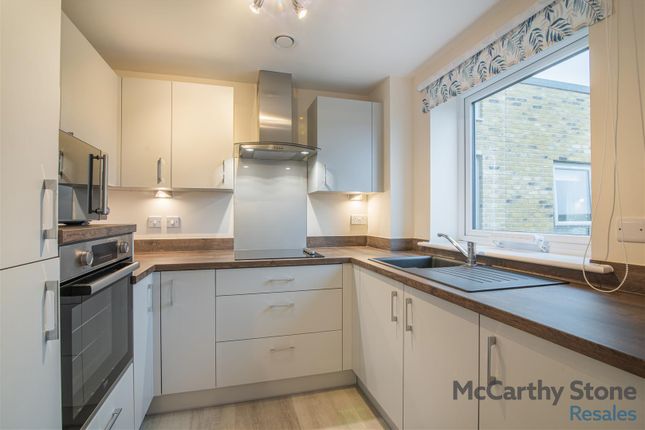10 Walnut Tree Place, Goring Street, Goring-by-Sea photo 3