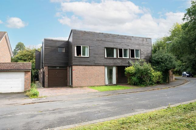Detached house for sale in Fordingbridge Close, Horsham
