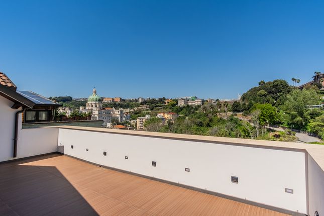 Apartment for sale in Campania, Napoli, Napoli