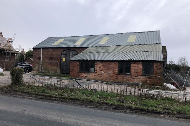 Thumbnail Barn conversion for sale in Ulnes Walton Lane, Leyland