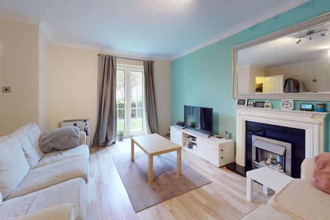 108, Seager Drive, Cardiff photo 2