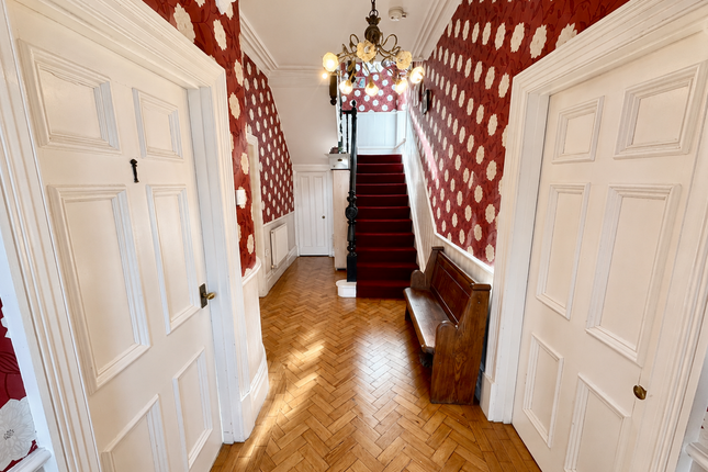 20, Grawen Street, Porth photo 4