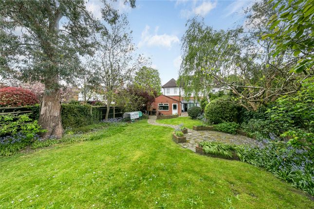 20, Gloucester Road, Teddington photo 2