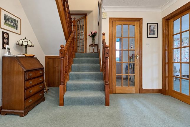 10, 10 Highfield Circle, Kinross photo 3