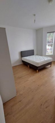 1-bed house on Southwell Road, Bangor, £585/mo