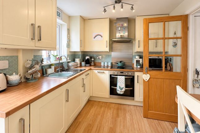 115, Compton Way, Northampton photo 4