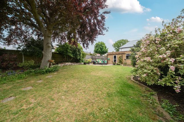 1, Elmstead Glade, Chislehurst photo 2