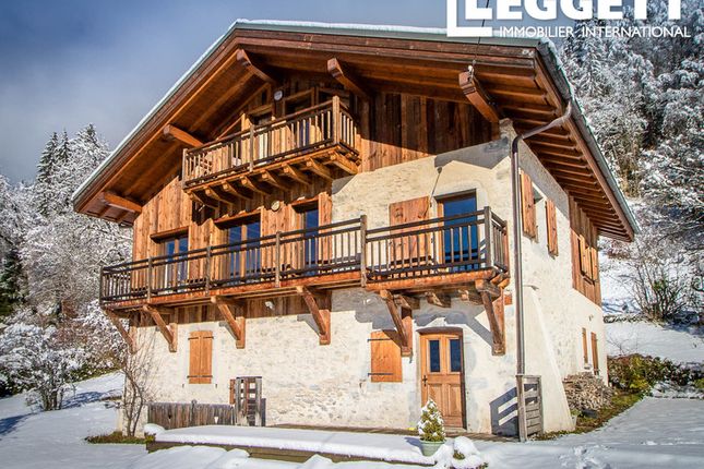 Thumbnail Villa for sale in Verchaix, Haute-Savoie, Auvergne-Rhône-Alpes