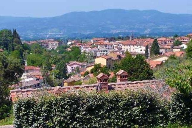 Farmhouse for sale in Florence, Tuscany, Italy