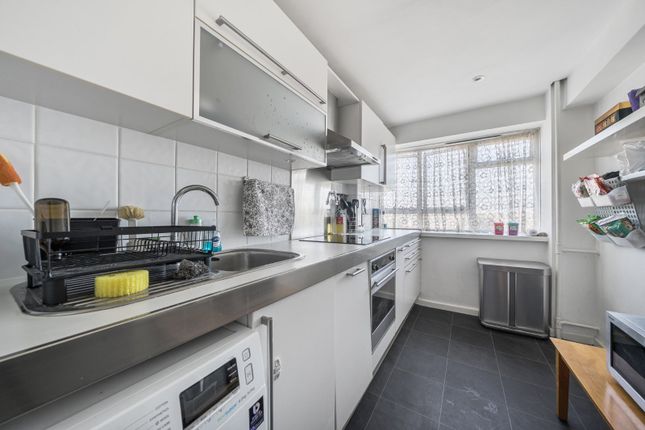 19 Fettes House,, Wellington Road, London photo 4