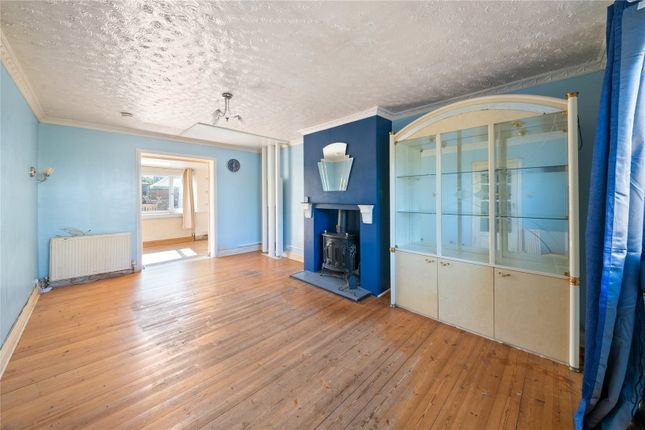 12, Willow Avenue, West Drayton photo 4