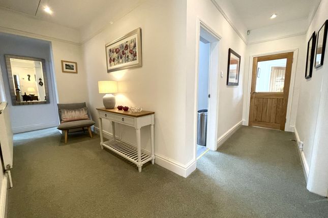 53 Forest Road, Northwich photo 4