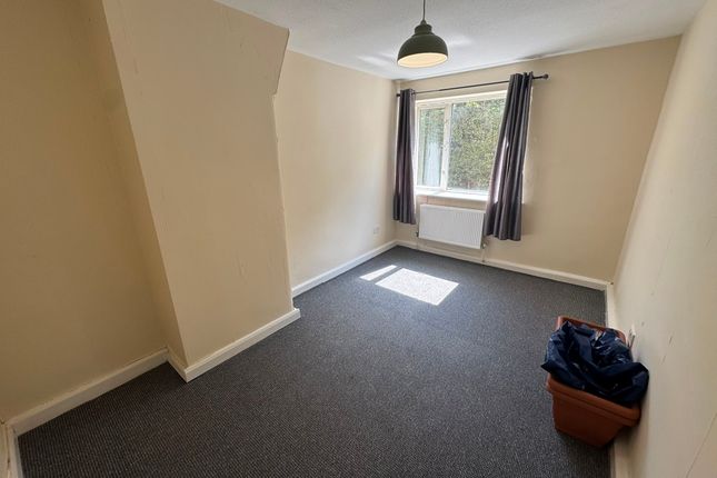 Eccles New Road, Salford photo 3