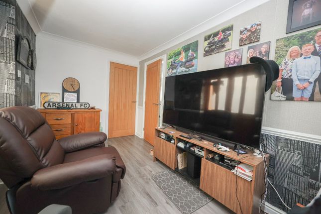 3, Rutland Way, Lincoln photo 4