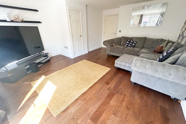 15, Chasewater Drive, Stoke-on-Trent photo 4
